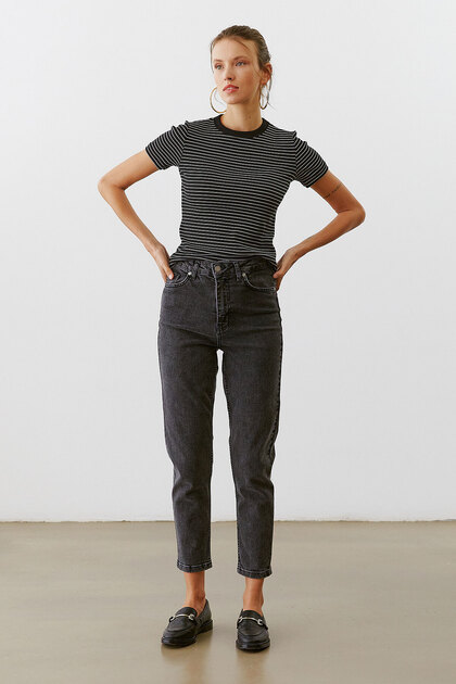Mom Jeans