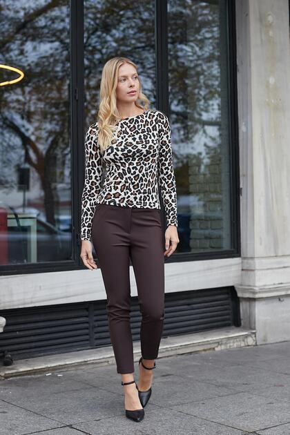 Ankle Length Lycra Fabric Trousers with Thick Belt and Ornamental Pockets - Brown