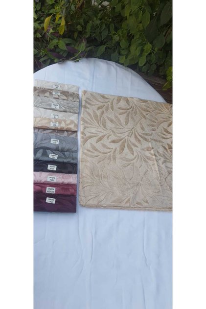 Hand-Feathered and Veined Sofa Cover with Silicone Anti-Slip Bottom