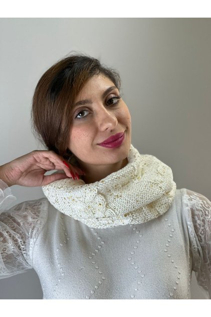 Altın Varaklı Ekru Örgü Desenli Unisex Boyunluk 55X30 Cm