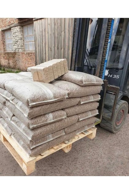 AKAN TARIM 20kg Çam Peleti 6mm Yüksek Yanma Enerjisine Sahip Odun Peleti 20kg Şeffaf Poşet