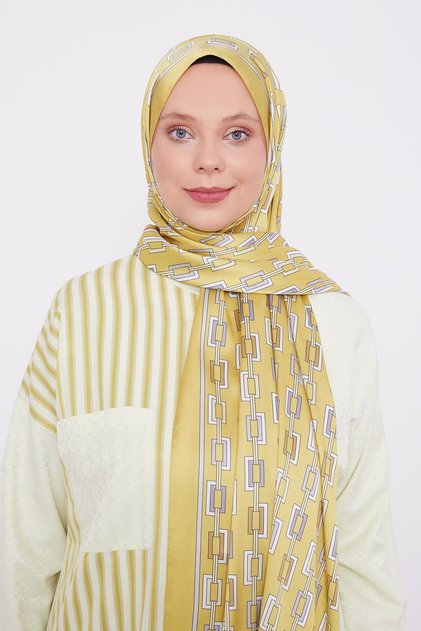 Oil Green Square Chain Pattern Angel Shawl