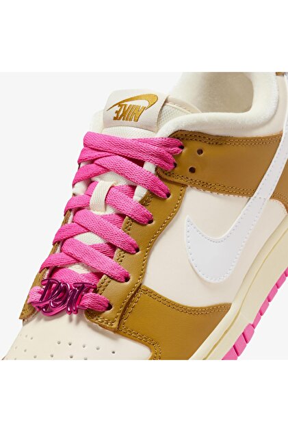 Nike Dunk Low SE 