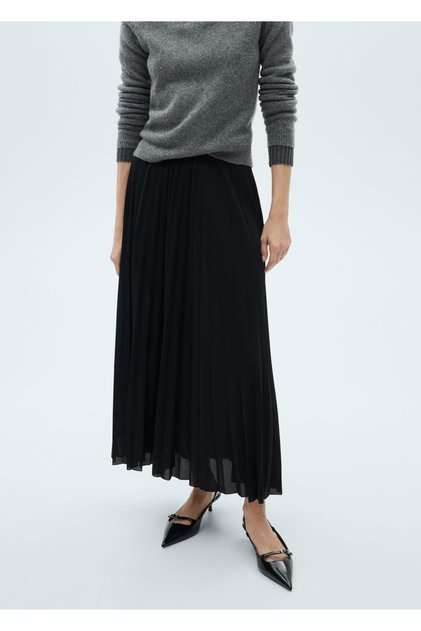 Long Skirt with Pleats