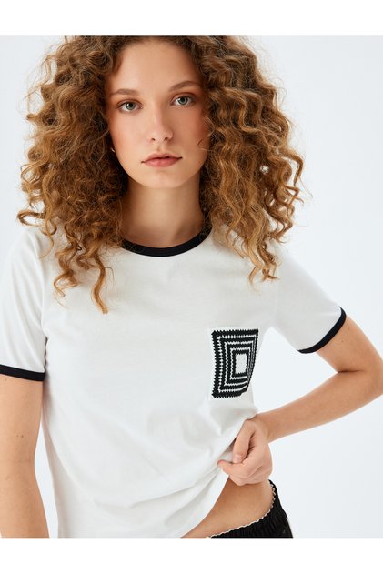 Crew Neck Short Sleeve T-Shirt with Embroidery Detail