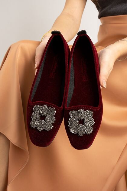 Balerini Raven Claret Red Square cu Detaliu Brodat cu Piatra