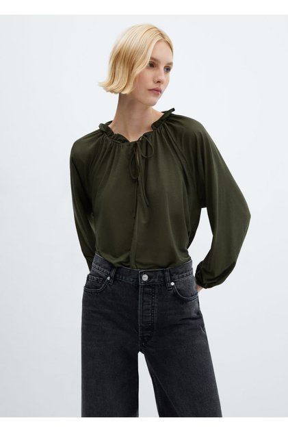 Blouse with watermelon sleeves