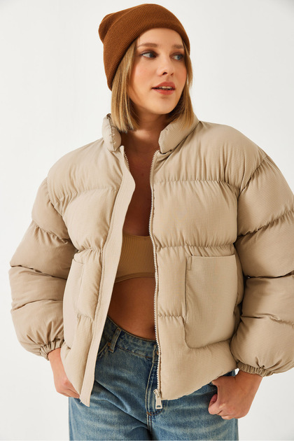 Women's Beige Hakim Collar Detailed Puffer Coat 2430 60351312