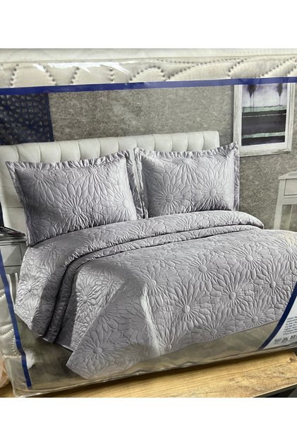 Quilted Luxury Bedspread