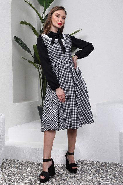 Black Gingham Strap Square Neck Dress and Black Blouse (Dese-Bluz)