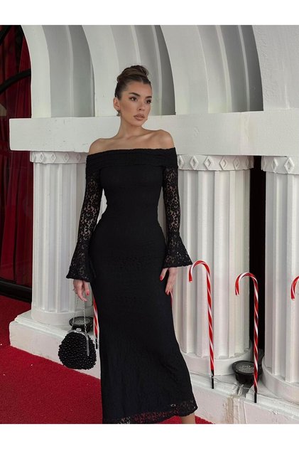 Madonna Yaka Tasarım Dantel Elbise