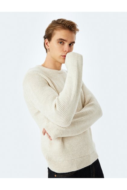 Long Sleeve Crew Neck Textured Winter Knit Sweater