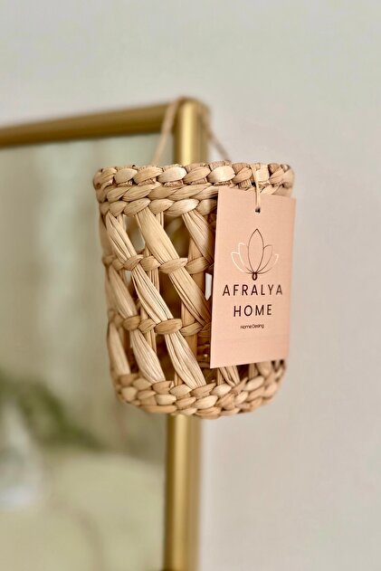 Multi-Purpose Basket / Hanging Basket Decorative Wicker Basket / Wall Basket
