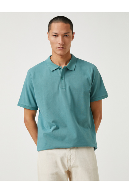 Basic T-Shirt Polo Neck Button Detailed