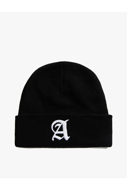 Letter Embroidered Beret