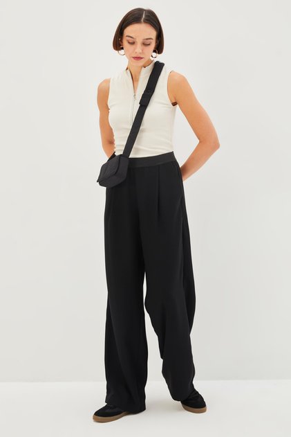 Black Regular Knitted Trousers with Waist Detail