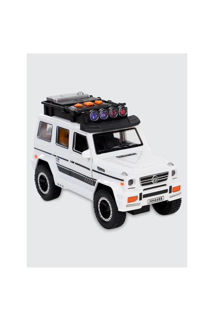 SAZE MG-D700-04 Işıklı Müzikli Lüks Jeep Araç Boyutu: 17x7x10,5 cm
