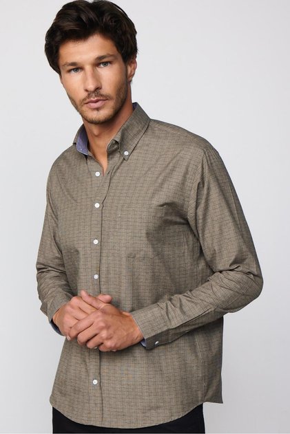 Men's Regular Fit Classic Cut Button Lapel Small Checkered Cotton Shirt