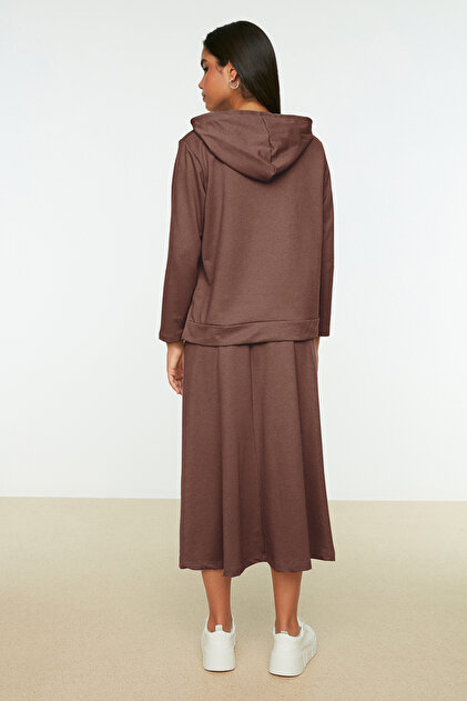 Trendyolmilla Modest Kahverengi Kapüşonlu Sweatshirt-Etek Örme
