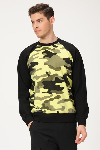 Camouflage Patterned Sweatshirt (UN-14591)