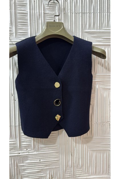 Women's Metal Button Closure Detailed V-Neck Knitwear Vest