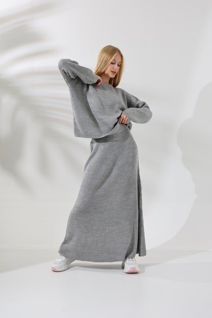 Round Crew Neck Long Sleeve Short Sweater Elastic Waist Thessaloniki Knitted Corduroy Skirt Knitwear Two Piece Set