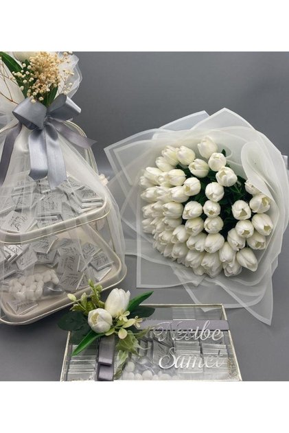 İsteme Çiçeği Ve Çikolatası 3'lü Set - Beyaz Lale Buketi, Silver Çikolata Kutusu Ve Ikramlık