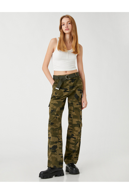 Ribbed Athlete Crop U Collar Buttoned Front Ribbed