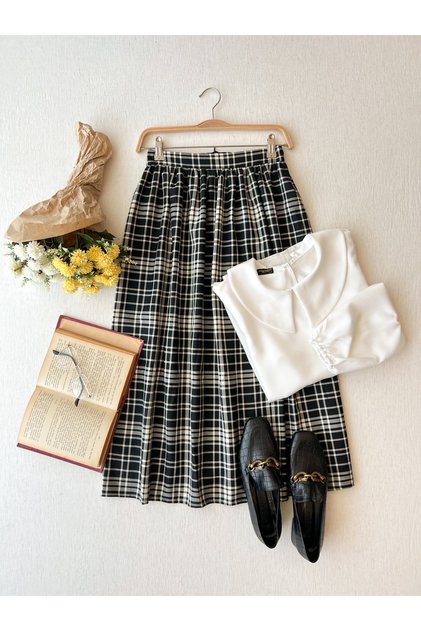 Black Plaid Gathered Waist Midi Skirt