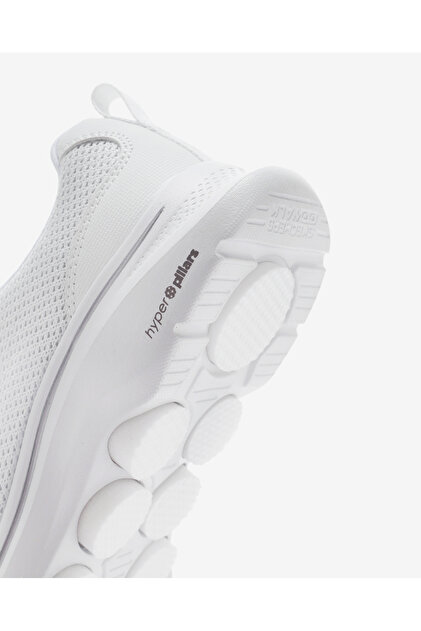 Skechers GO WALK 7 - CLEAR PATH Kadın Beyaz Yürüyüş Ayakkabısı