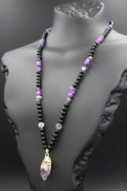 Amethyst natural stone women's custom-made necklace: high energy, spiritual balance, harmony, intuition, and focus.