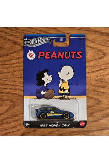 Hot Wheels Premium Pop Culture 2024 - Racing Club Snoopy 1:64 Peanuts 1950