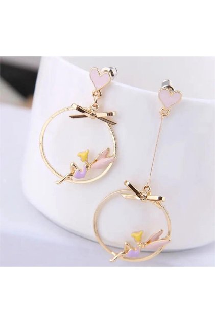 Asymmetric Patterned Girl Heart Earrings - Angel Model