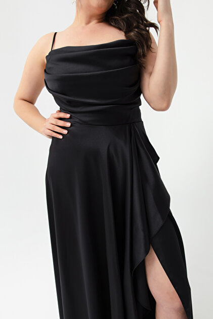 green emerald velvet dress Roxelana Plus Size Evening Gown in Black main image 0