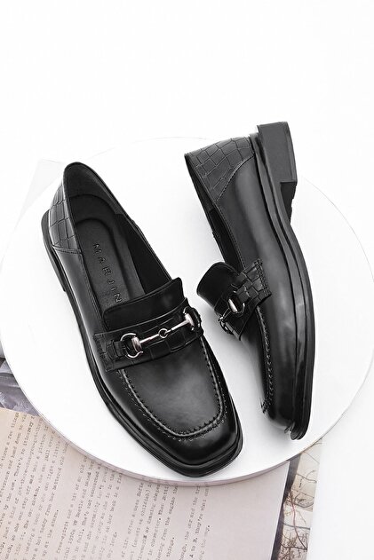 Marjin Damen Loafer Mokassin Schuhe Blunt Toe Schnalle Freizeitschuhe Racer  schwarz- Trendyol
