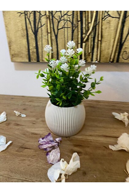 Floare artificială într-un ghiveci de dimensiuni mici, ornament de decor de masă cu flori artificiale realiste