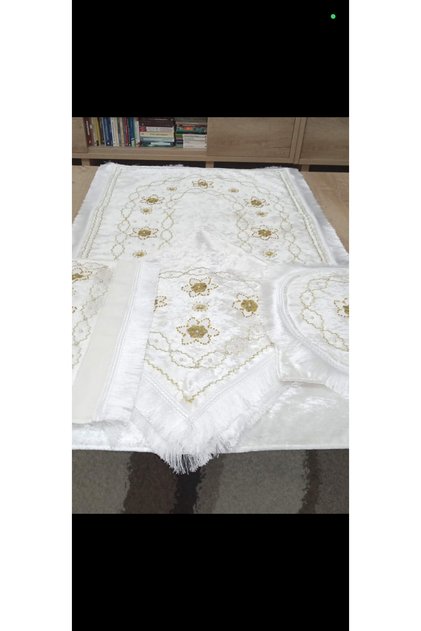 Needlepoint Cream Color Velvet Fabric Embroidered Prayer Rug Set