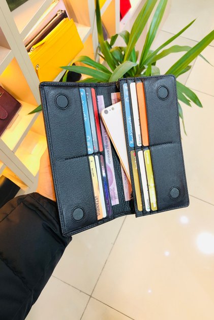 Santos Black Magnetic Vertical Wallet with Phone Compartment (Zipper Compartment)