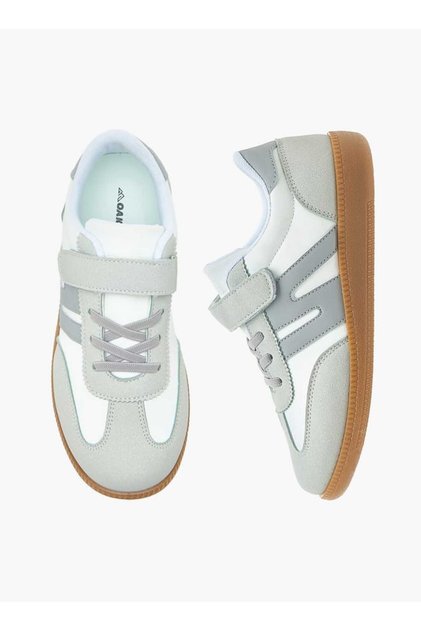 Oakland Boys' Walking Shoes with Hook & Loop Closure