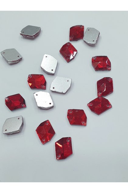 15mm Red Strut Crystal Stone - Diamond (50Ad)