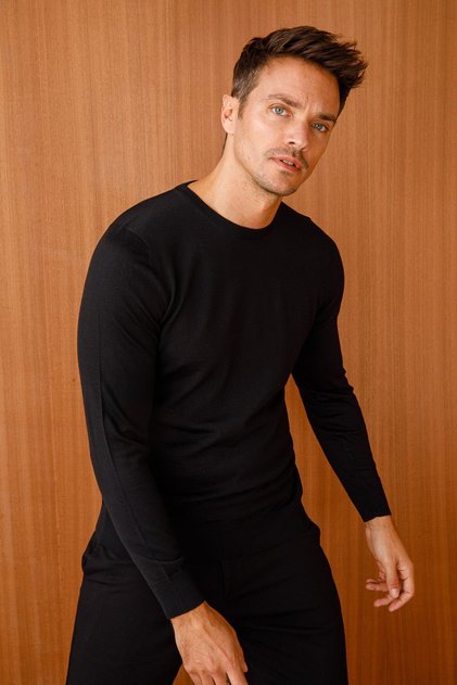 Men's Basic Crew Neck Slim Knit Sweater Black