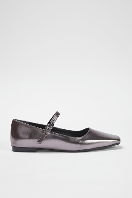 Trendyolmilla Shoes Gümüş Metalik Bantlı Kare Burun Mary JaneKadın