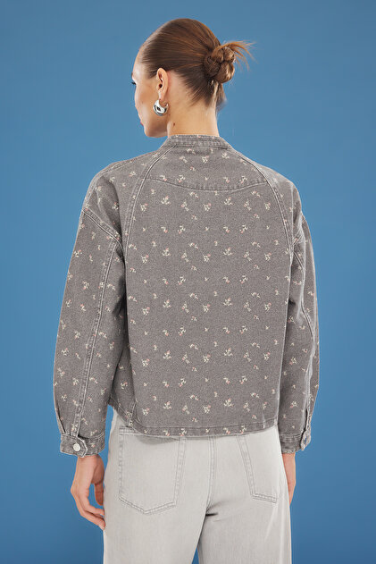 Trendyolmilla Gri Çiçek Desenli Oversize Denim Bomber Ceket