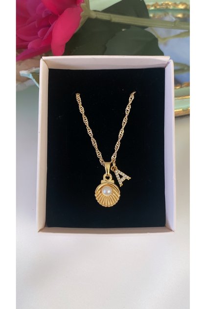 Asia by Leuvoie Zircon Stone a Letter Pearl Oyster Necklace