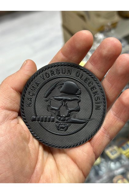"Kaçma Yorgun Oleceksın" Yazılı 3D Lazer Kesim Arkası Cırtlı Patch