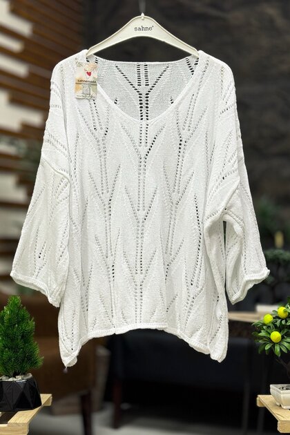 Openwork V-Neck Bat Mercerized Blouse