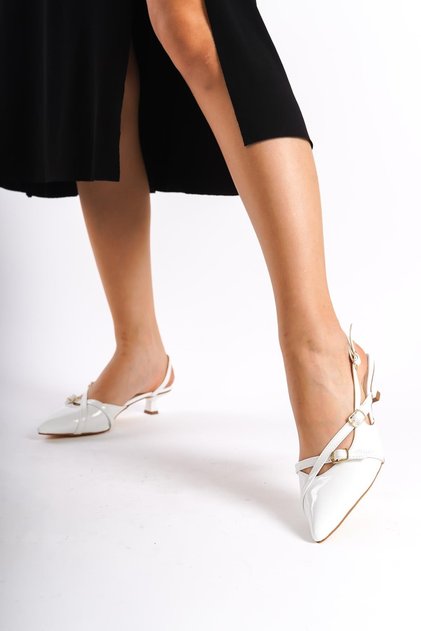 White Patent Leather 3 cm Kitten Heeled Women's Shoes Gold Buckled Pointed Toe Wedding Bridal Shoes