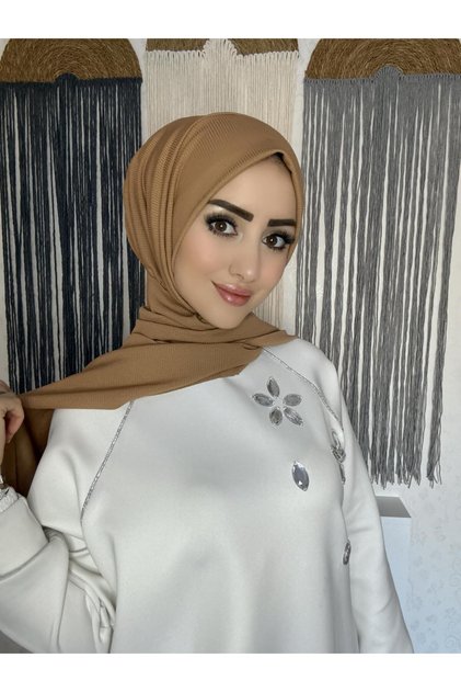 Caramel Pleated Ready-Made Shawl