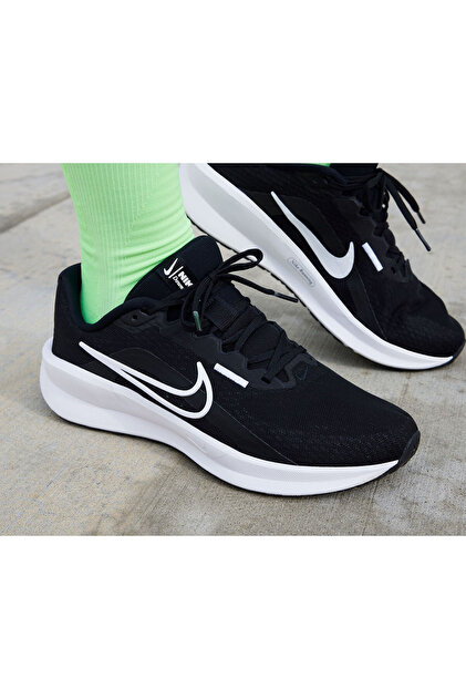 Nike FD6476 Kadın Siyah Yürüyüş, Koşu ve Spor Ayakkabısı - Fiyatı