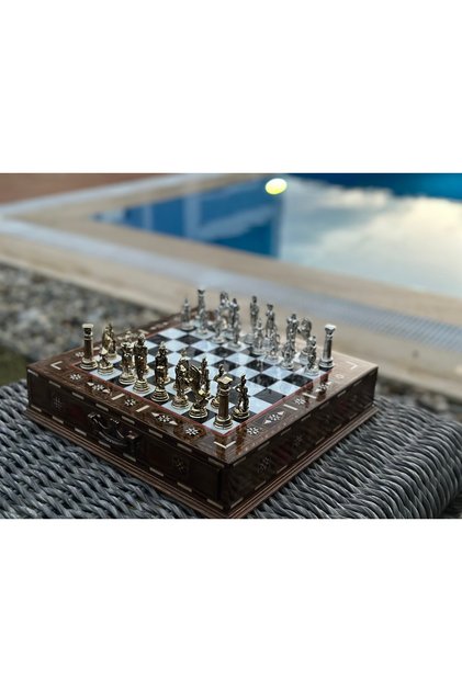 Custom Handmade Pearlescent Ancient Roman Figured Chess Set - 30X30 cm
